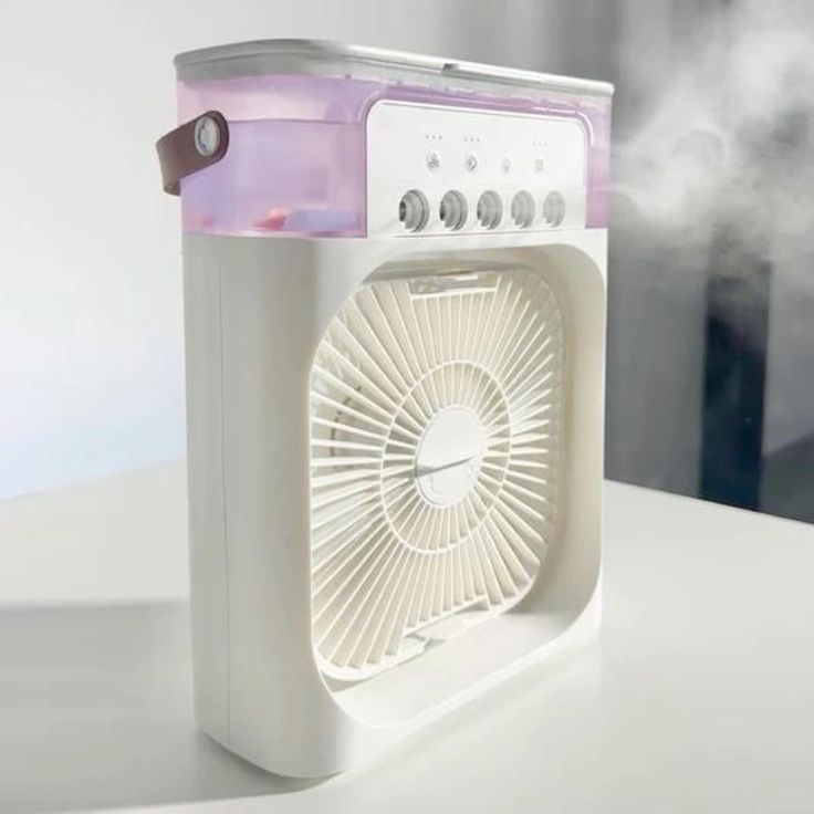Cooling Fan With Ice